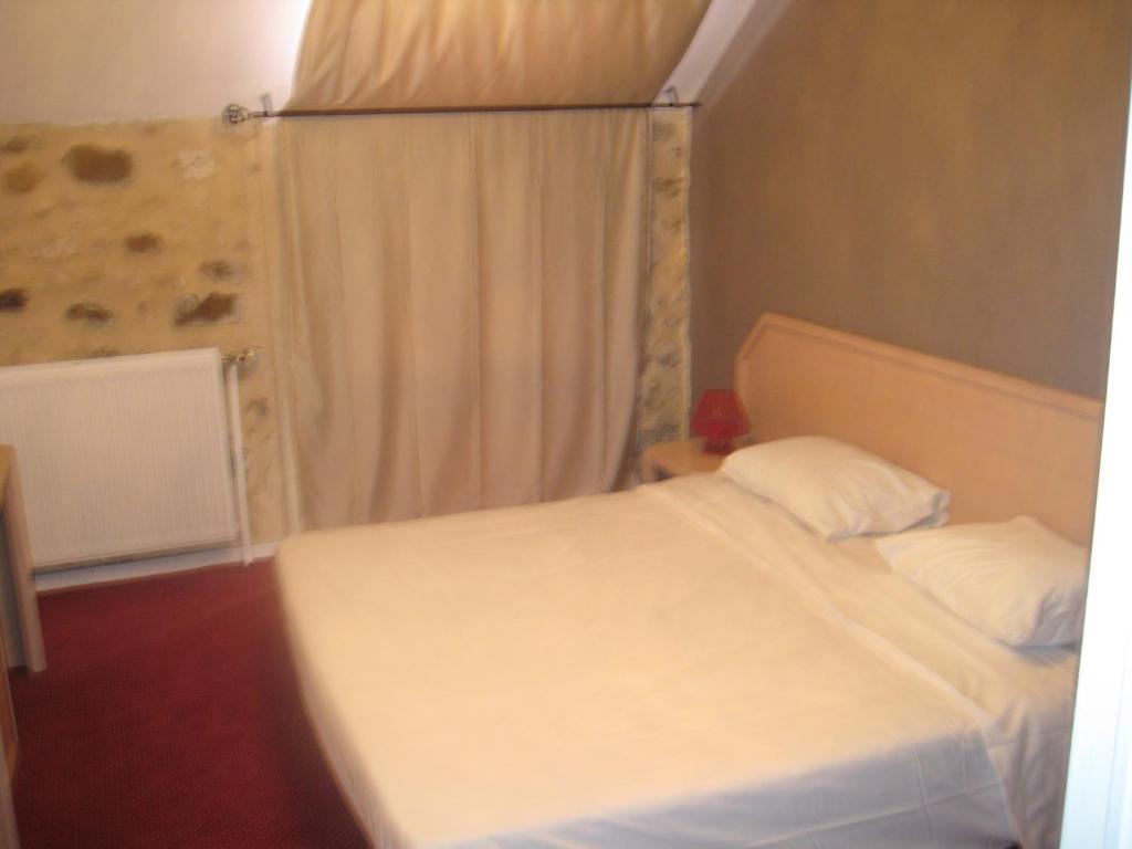Hotel Restaurant Du Mee Le Mee-sur-Seine Room photo