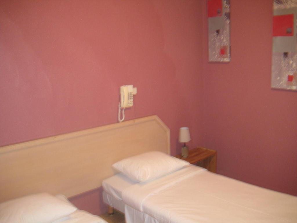 Hotel Restaurant Du Mee Le Mee-sur-Seine Room photo