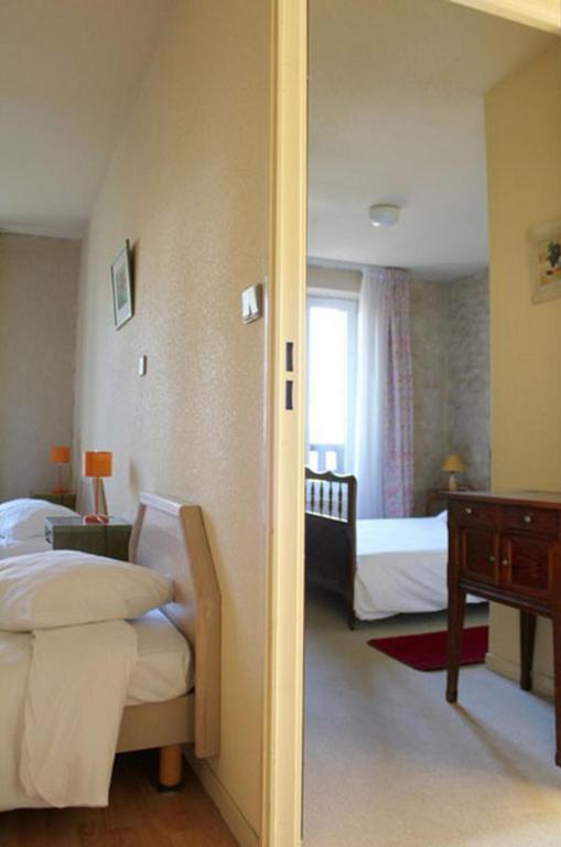 Hotel Restaurant Du Mee Le Mee-sur-Seine Room photo